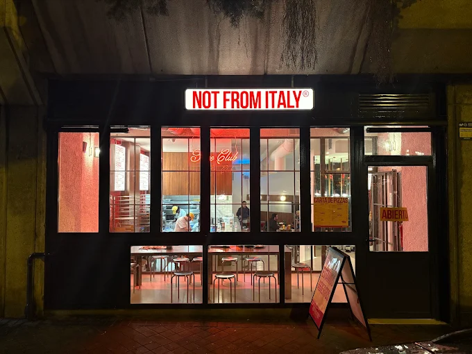 Local Not From Italy Slice Club en Madrid